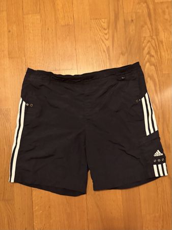 Herren Badeshorts Adidas schwarz Grösse M.