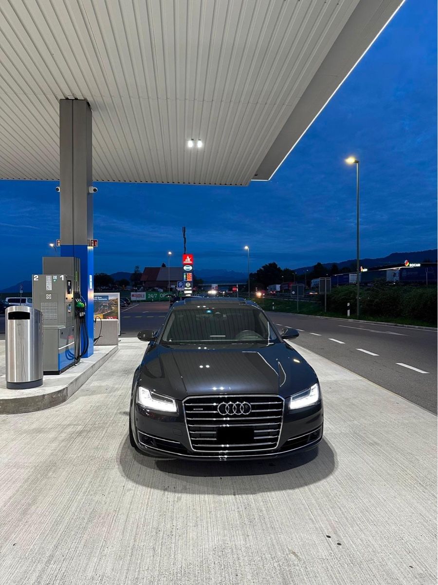 Audi Automobili: Audi A8 4.0 Tfsi – Usato da Wollerau venduto da ald_2jrn 2
