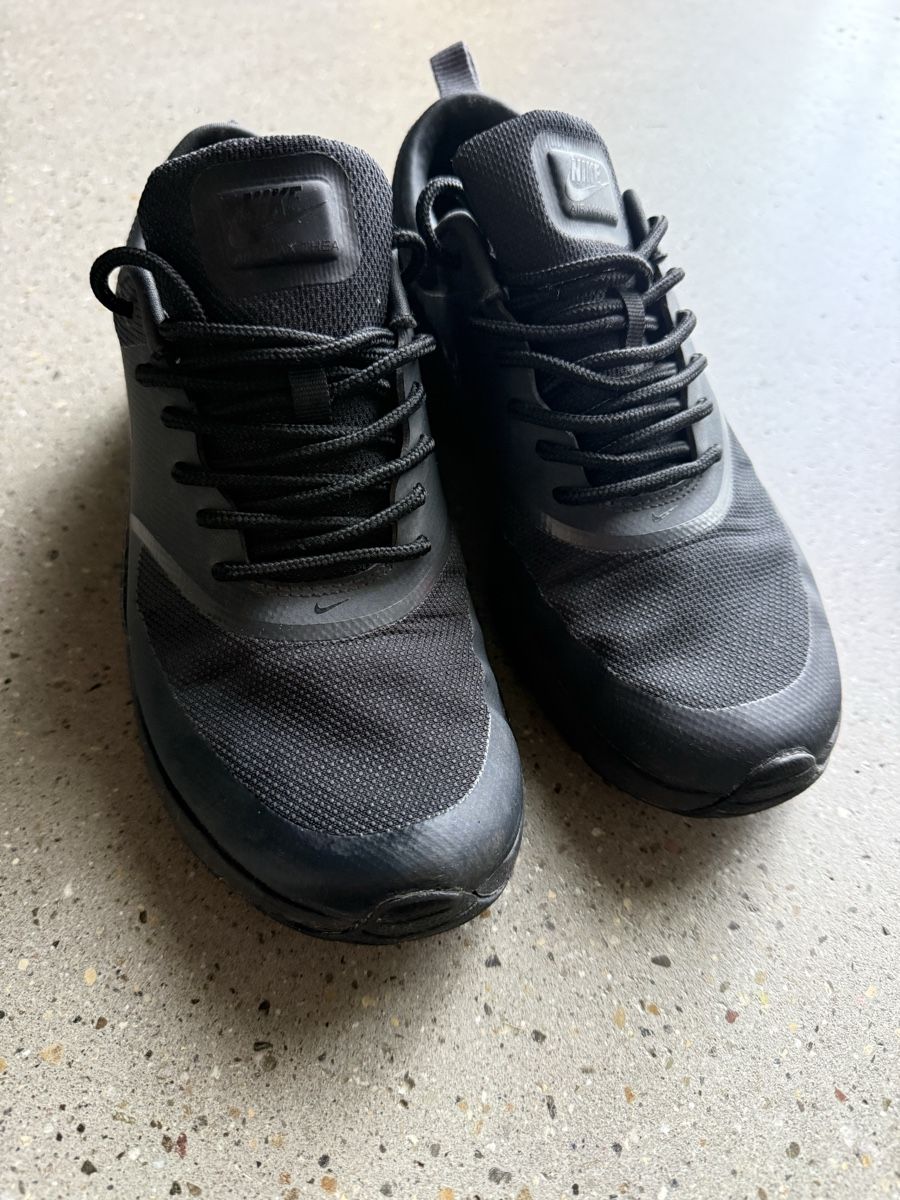Nike Scarpe da uomo: Nike Air Max Thea Sneaker - Grösse 38.5 – Usato da Hinteregg venduto da Jazz-C