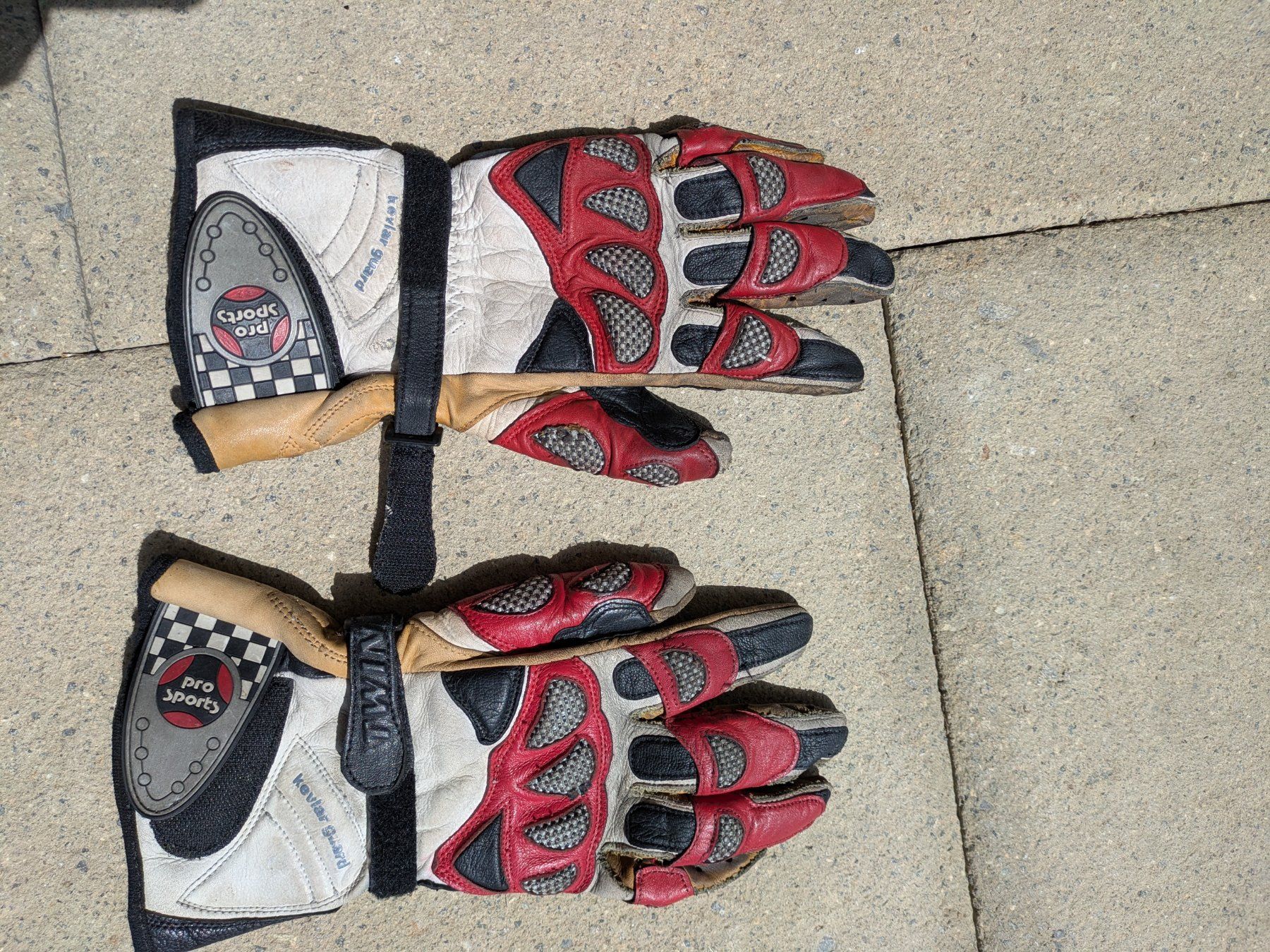 Handschuhe & Handstulpen: Motorradhandschuhe Gericke Gr. M gebraucht – Gebraucht aus Adlikon von Match62