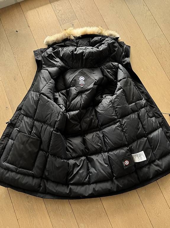 Canada Goose Jacken: Canada Goose Parka Herren – Neu (gemäss Beschreibung) aus Hünibach von sas_gj7r 2