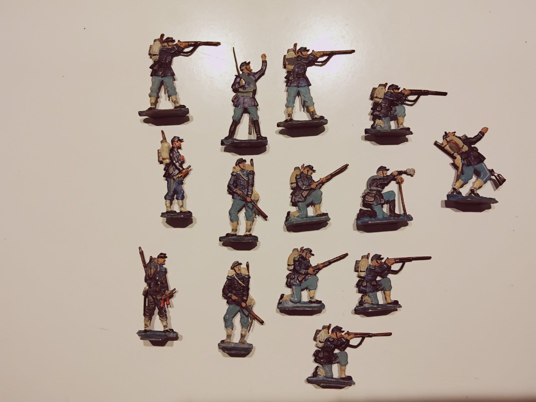 Figuren: 14 Zinnfiguren, Yankee im Gefecht – Gebraucht aus Basel von habenmuss