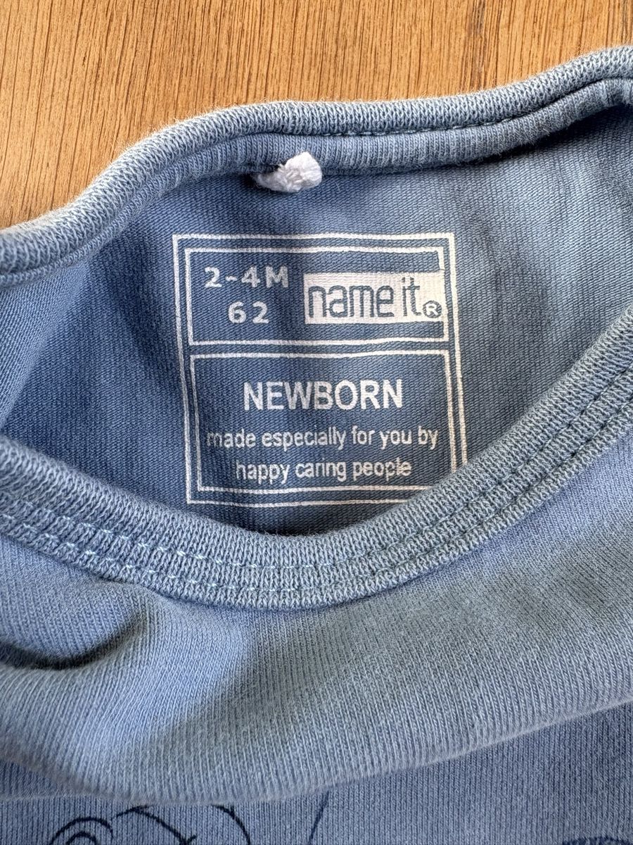Pullover & Sweatshirts: Baby-Langarmshirt in Grösse 62 – Gebraucht aus Frauenfeld von lin_77m9 2