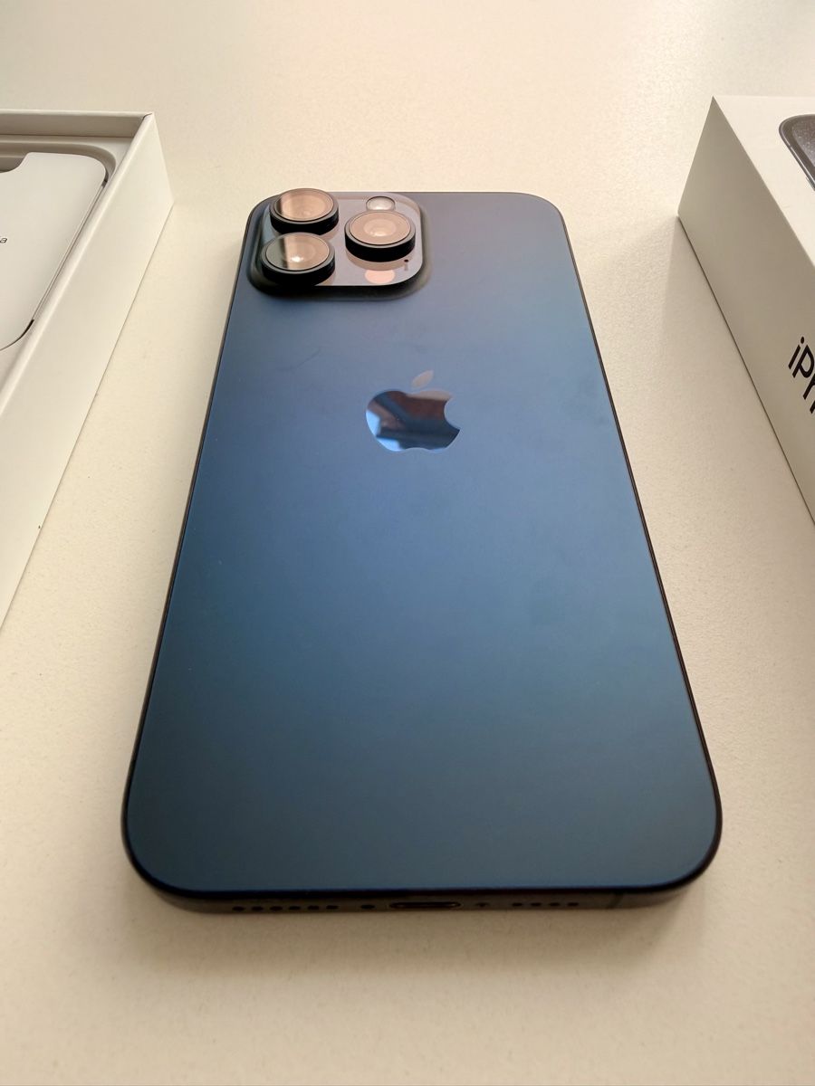 Apple Telefoni cellulari / Smartphones: Apple iPhone 15 Pro Max – Usato da Peseux venduto da Marco48 3