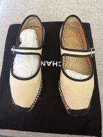 Magnifiques chaussures d'été Castaner basses très confort