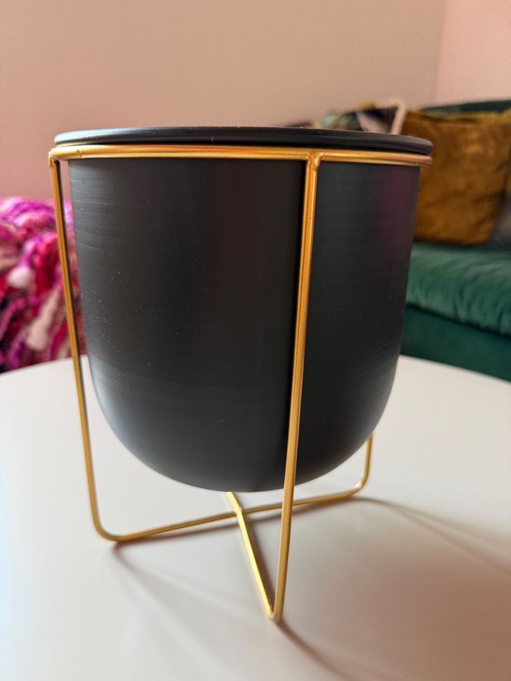 Vasi per fiori: Cache-pot design noir & doré | Black & gold designer planter – Usato da Carouge GE venduto da mma_7n9b 2