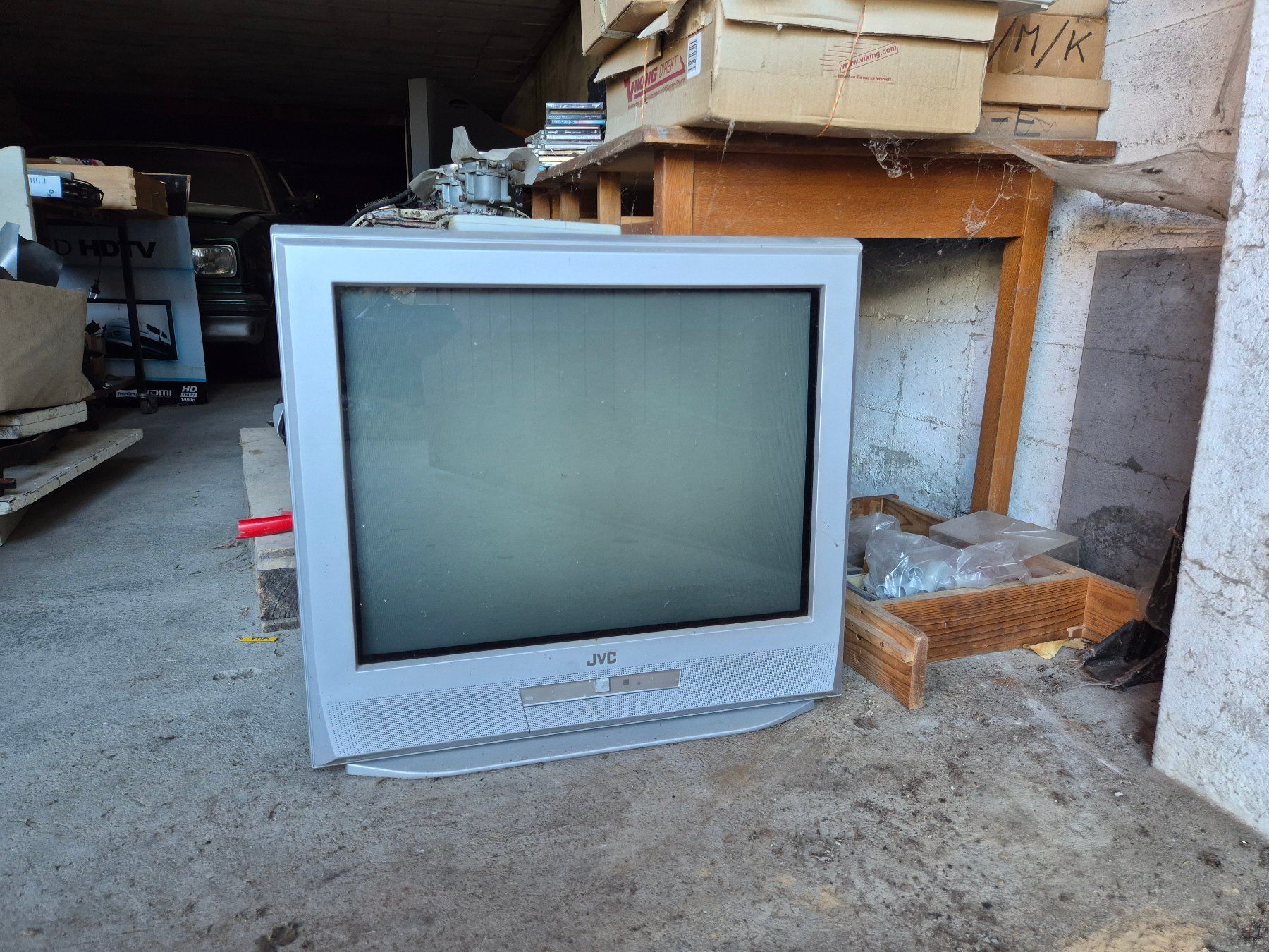 Fernseher: TV JVC AV-29L6 SU – Defekt aus Kerzers von Rtvjohner