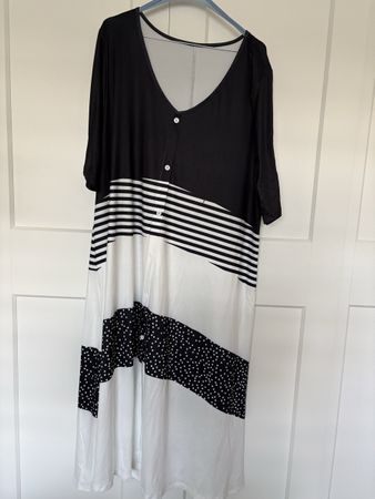 Sommerliches Damenkleid im Patchwork-Stil Gr. 3xl