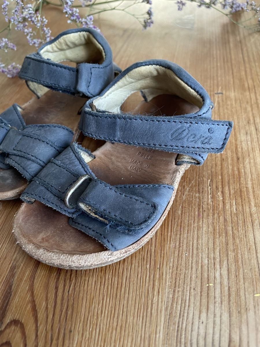 Chaussures hommes: Kinder Sandalen Gr. 20 – D'occasion à Schönenberg TG par cocifrosch94 2
