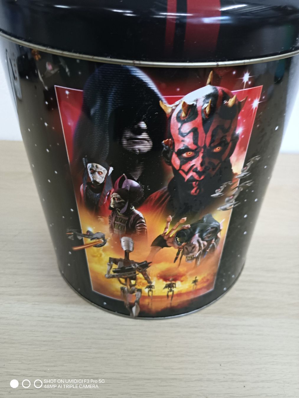 Altro in Decorazioni & Accessori: Blechdose Star Wars Episode 1 – Usato da Aarwangen venduto da to-hirschi 3