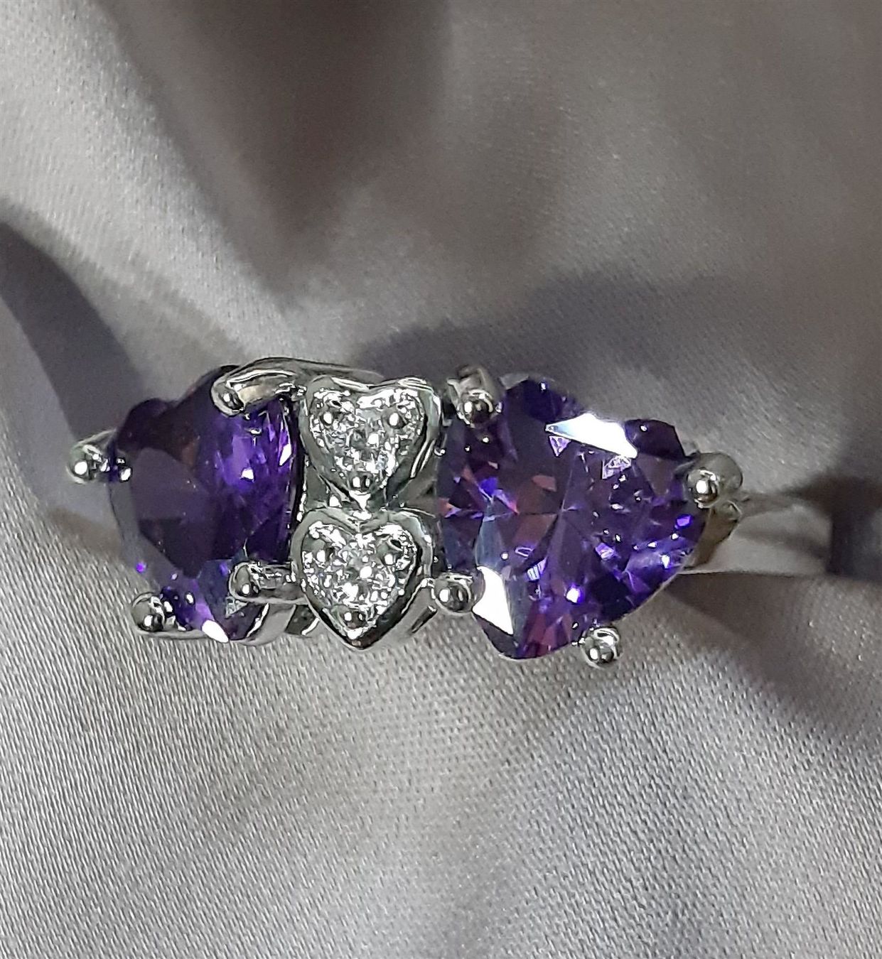 Anelli: Versilberter Ring mit Amethyst Gr. 8 – Nuovo (secondo la descrizione) da Grenchen venduto da maretop