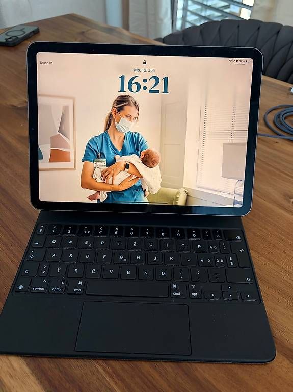 Apple Tablettes PC: IPad 2020 (4. Gen) 64 GB – D'occasion à Kloten par gioca09