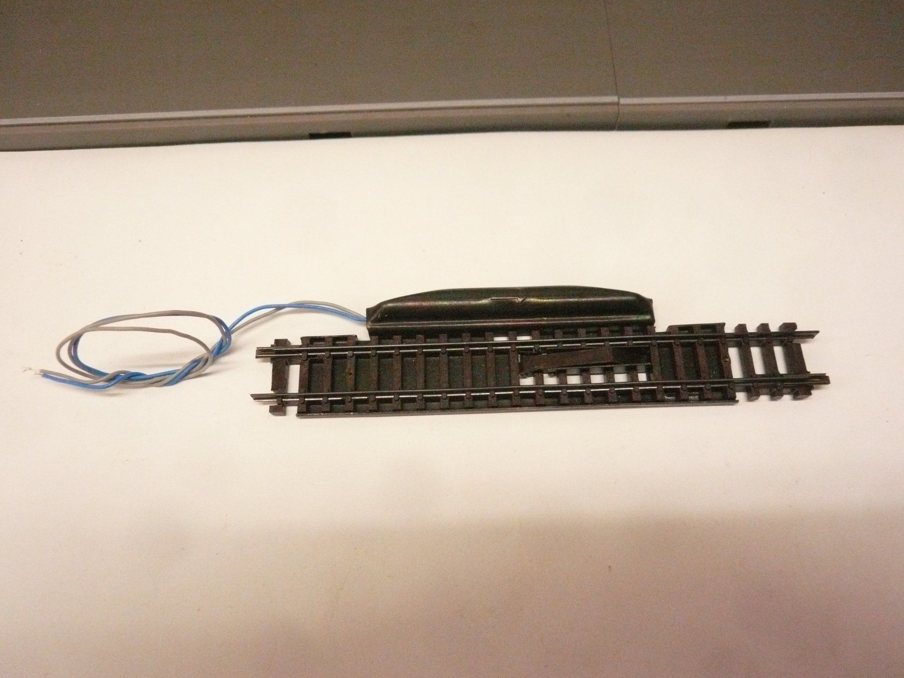 Arnold Modellini di ferrovie: ARNOLD SPUR N ENTKUPLUNGSGLEIS ELEKTRISCH NEUWERTIG ODER NEU – Nuovo (secondo la descrizione) da Pfaffnau venduto da nolff