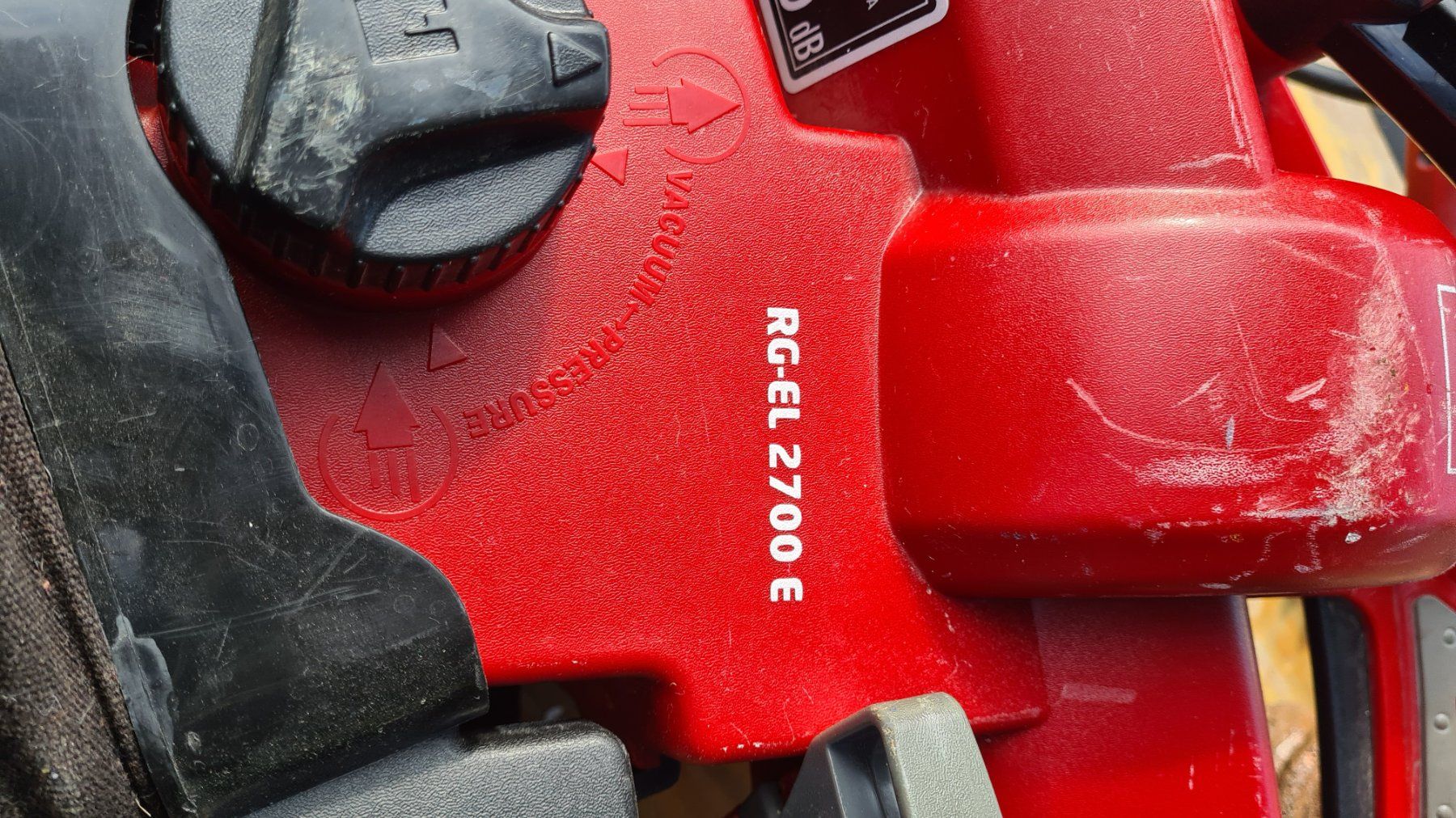 Einhell Soffiatori & Aspiratori per foglie: Laubsauger/-bläser Elektro Einhell – Usato da Au SG venduto da fiat27 1