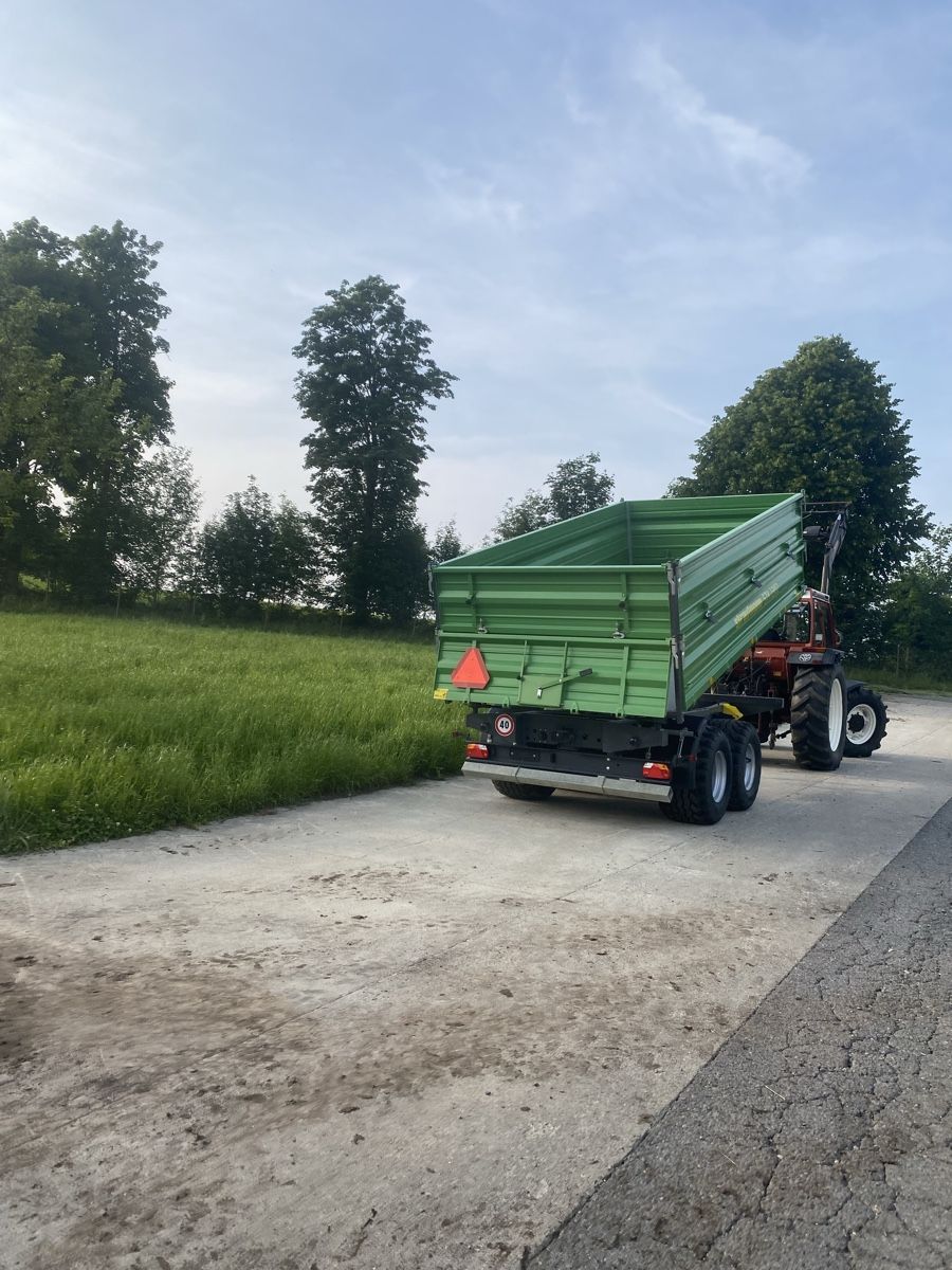Camions-bennes: Strautmann Kipper – D'occasion à Menzingen par Edelmuni7 1