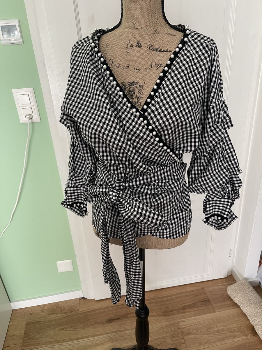 Zara Blusen: Damen Bluse Karomuster Schwarz Weiss Grösse L Zara – Neu (gemäss Beschreibung) aus Hätzingen von Limao