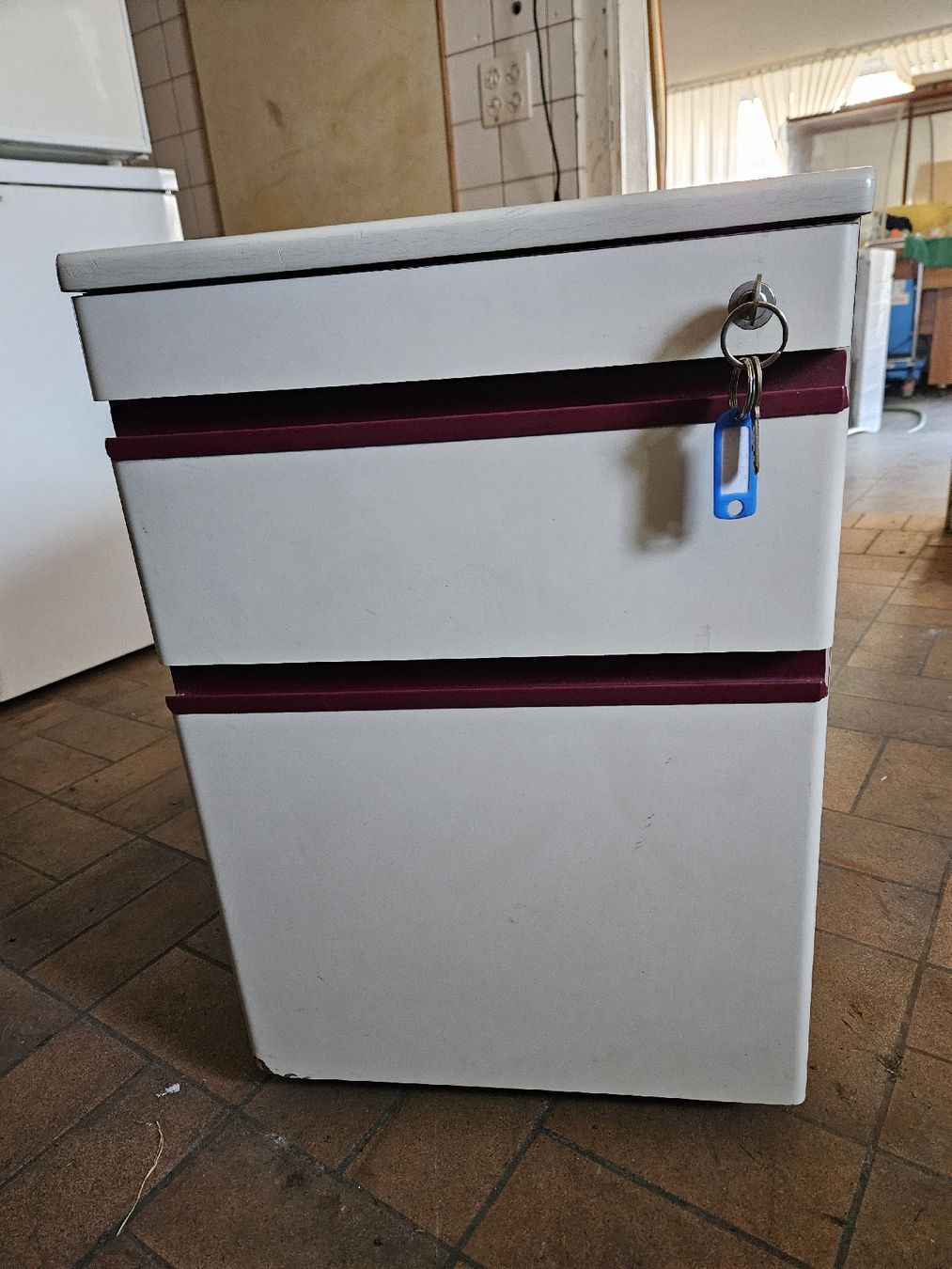 Banconi: 2 Stk Schubladen Rollcontainer, abschliessbar ! – Usato da Oberburg venduto da znas 3