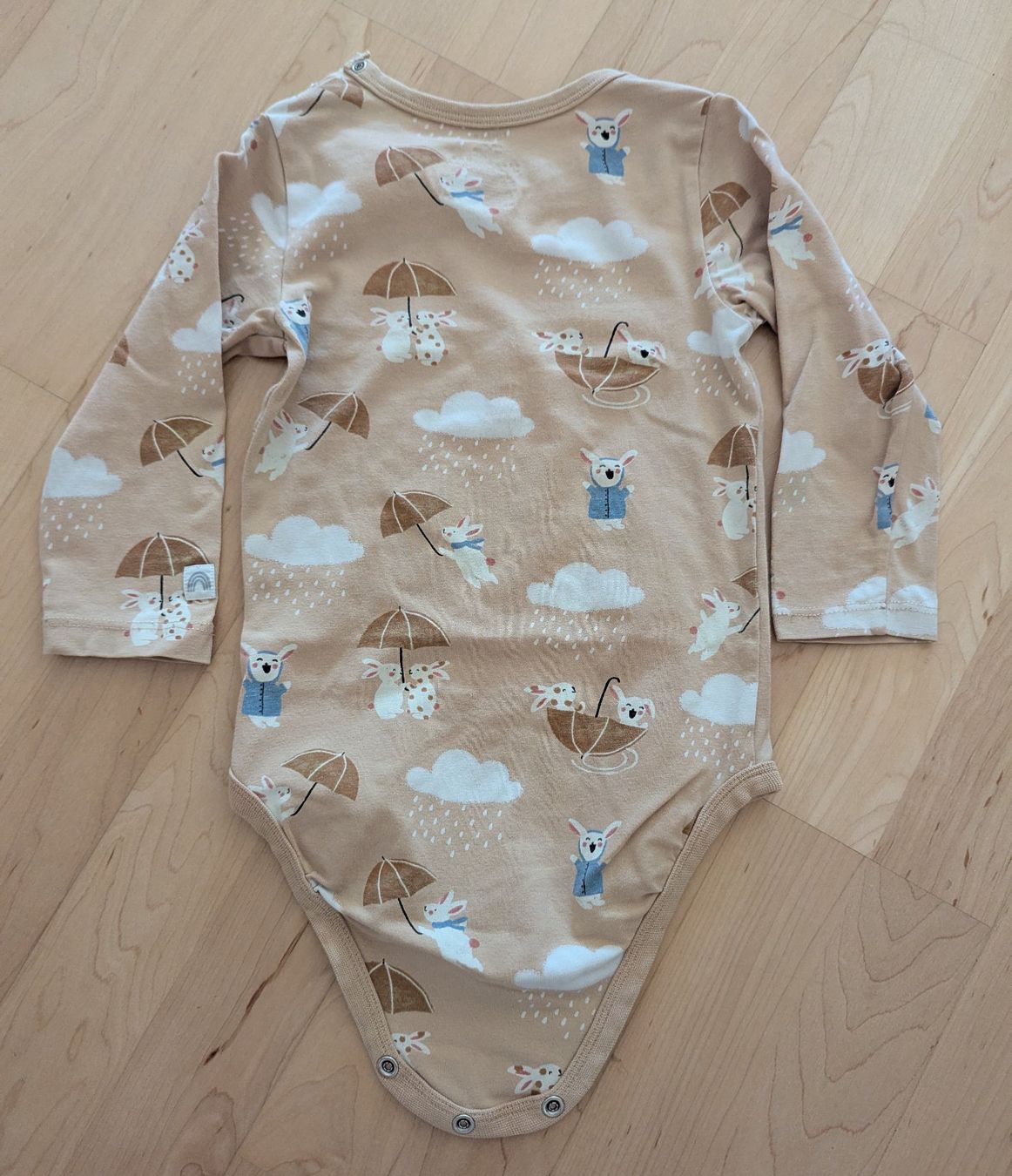 Biancheria intima: Body langarm beige Grösse 80 mit Hasenmuster – Usato da Uster venduto da petches 2