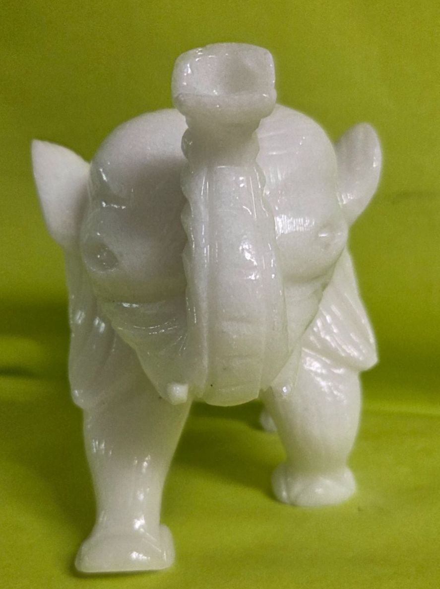 Sculture & Statue: Schöner Elefant aus Marmor 20cm – Nuovo (secondo la descrizione) da Roggliswil venduto da Mabelco 1