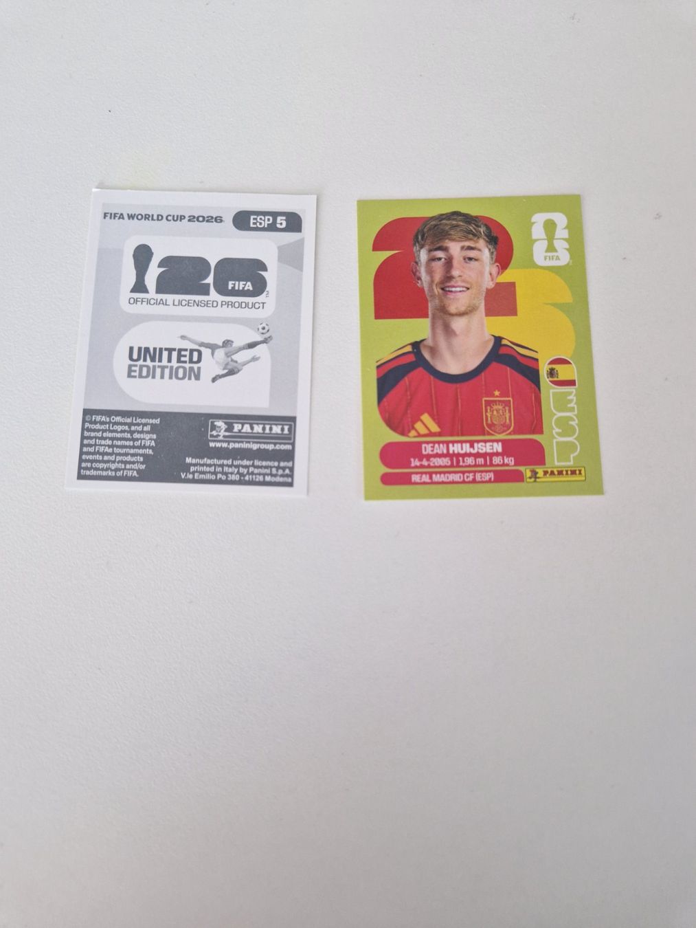 Panini Cartes à collectionner: Panini Sticker ESP5 – Neuf (Voir description) à Stüsslingen par white_angel86