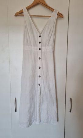 Weisses Leinen Sommerkleid mit Knöpfen, Grösse XS