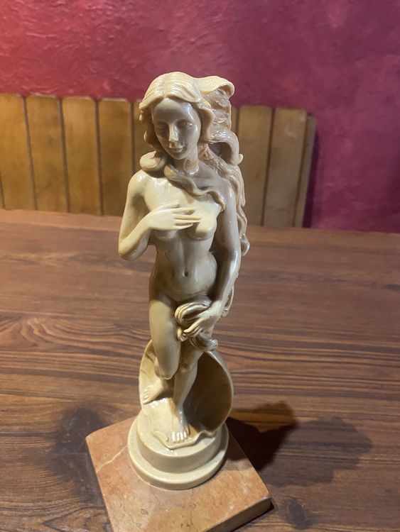 Statue Femme Nue En Résine Style Gothique – Déesse Mystérieuse Assise, Décoration étagère, Bureau Ou Jardin, Design Sombre Et Unique - 3