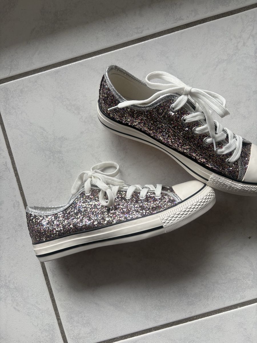 Scarpe da donna: Chucks mit Special Effekt Gr. 40 – Nuovo (secondo la descrizione) da Greifensee venduto da Habkern 2