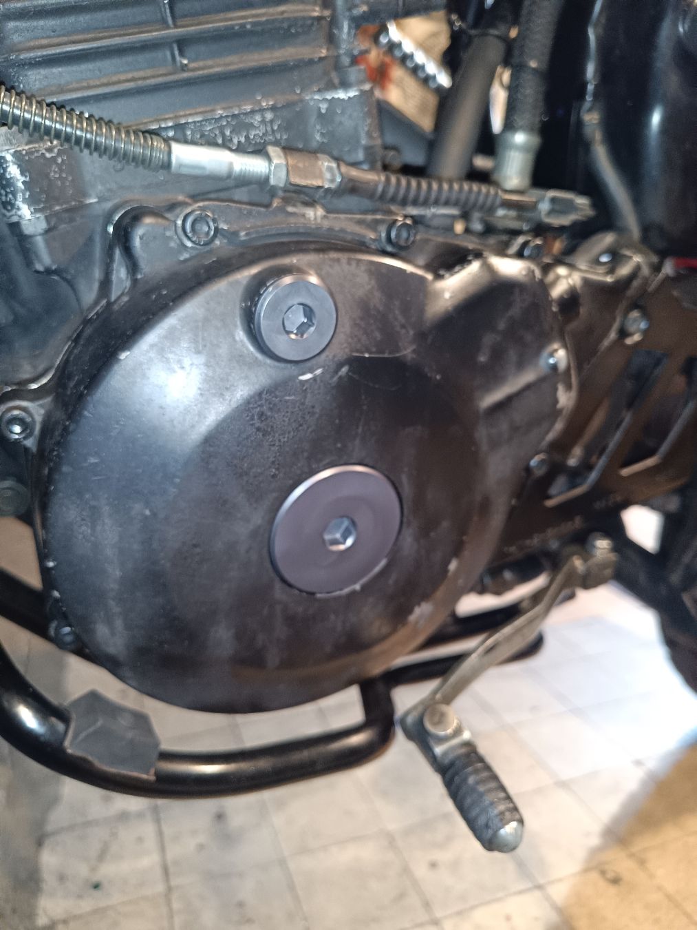Yamaha Tutti i ricambio per moto: yamaha tt600 kurbelwellen stopfen – Nuovo (secondo la descrizione) da Roggwil BE venduto da da-vena