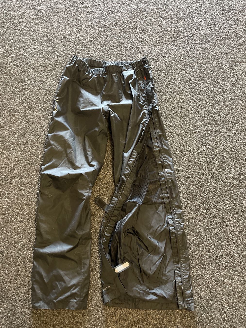 Vaude Pantaloni: Vaude Tourenhose, Grösse M, Damen – Usato da Thun venduto da BanjoDan 4
