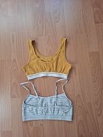 2 brassières