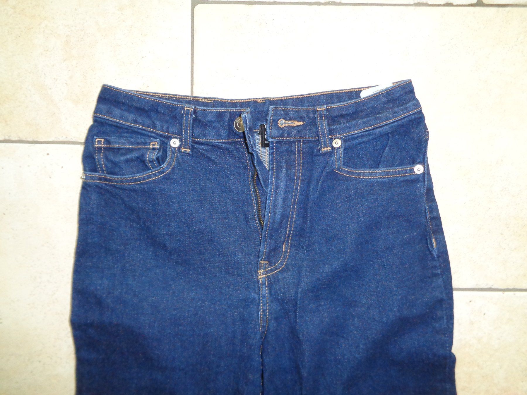 H&M Jeans: Jeans  H&M  Grösse 36 – D'occasion à Kreuzlingen par Robi-2003 1