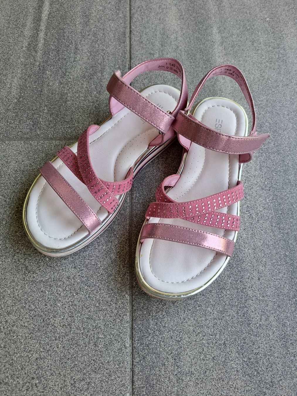 Esprit Chaussures filles: Esprit Sandale Gr 31 – D'occasion à Bünzen par nagyagi111mail