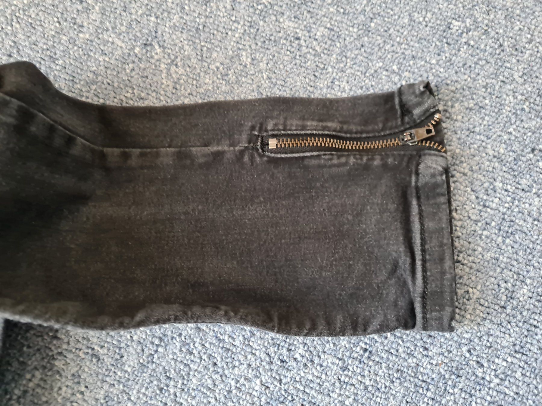 Pantaloni: Jeans schwarz Gr. 158 – Usato da Killwangen venduto da KIANA08 2