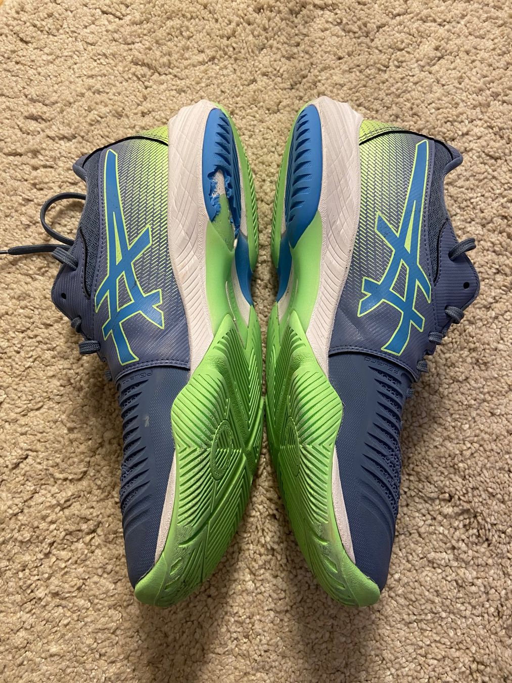 Asics Scarpe da uomo: Hallenschuhe Asics Ballistic FF 3 Herren 44.5 – Usato da St.Gallen venduto da Arc9 2