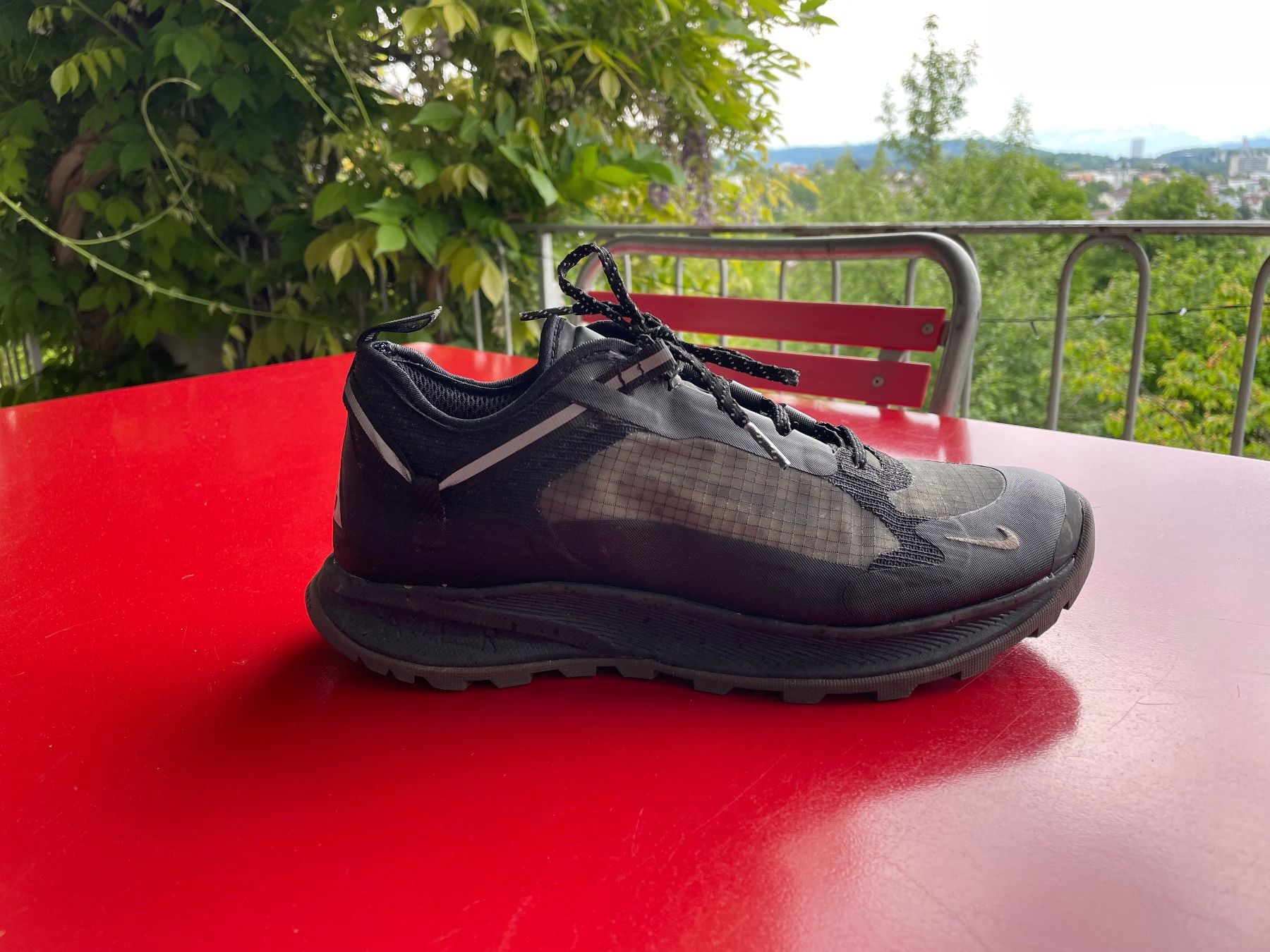 Scarpe da uomo: Nike ACG Mountain Fly Low, Schwarz, Grösse 41 – Usato da Zollikofen venduto da d.rind