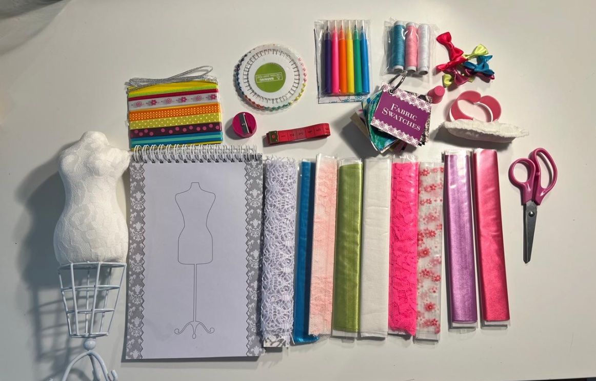 Kit bricolage: Mini mannequin sewing kit! – Nuovo e nell'imballaggio originale da Zürich venduto da yan_h6r5