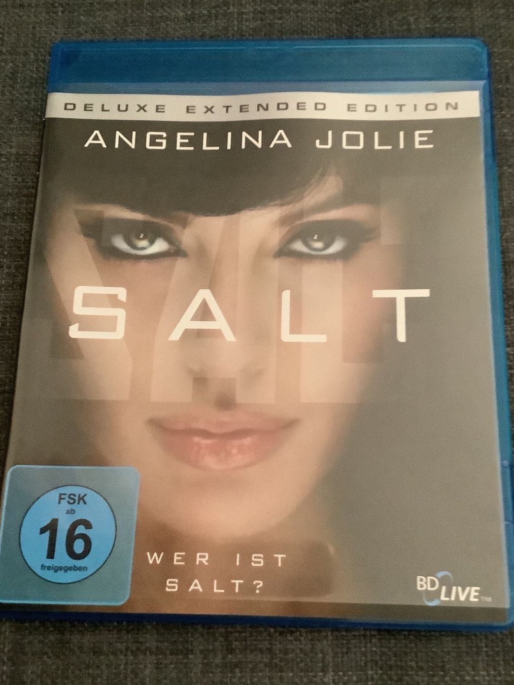Tutti i DVDs: Salt Deluxe Extended Edition – Nuovo (secondo la descrizione) da Oberkirch LU venduto da ThE_CoLLecTor666