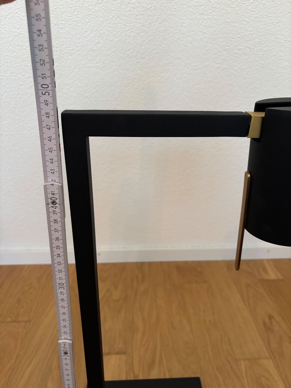 Lampade: Moderne Tischlampe in Schwarz – Usato da Schleinikon venduto da vik_8v2w 3