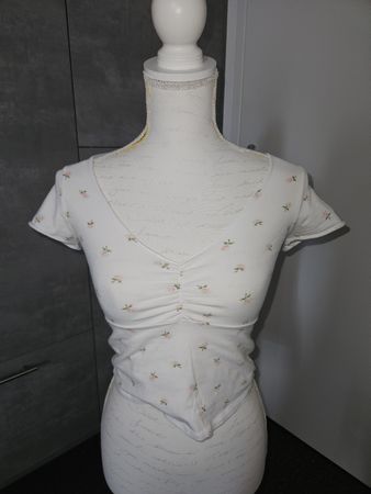 Damen T-Shirt Brandy Melville Weiss Blumen Grösse S 