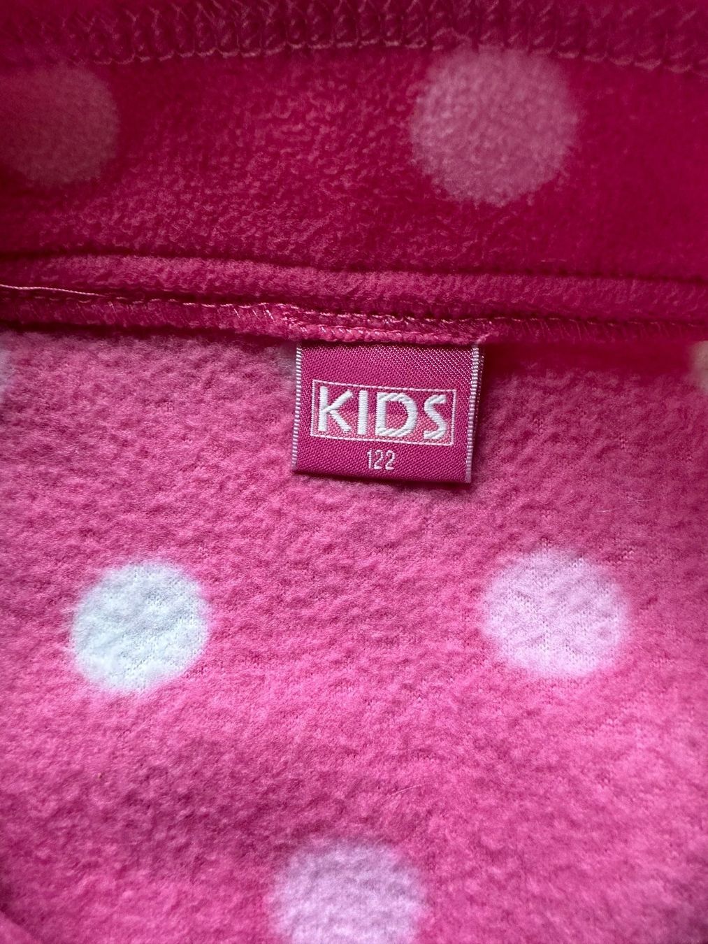 Maglioni & Felpe: Mädchen Fleecpullover von Kids Gr. 122 – Usato da Zuerich venduto da Tozde 2