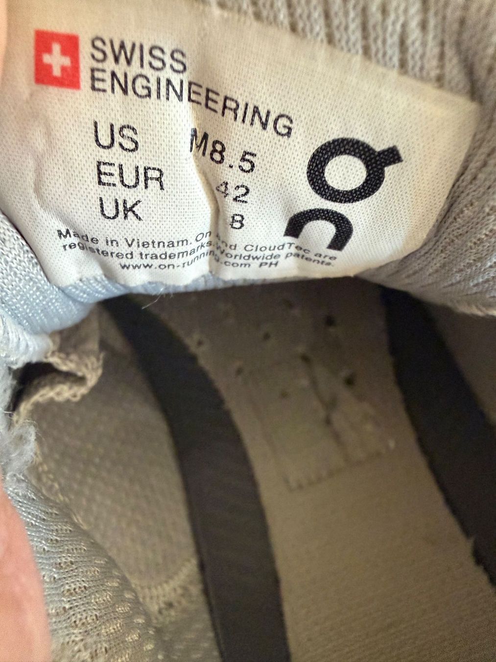 On Scarpe da uomo: On Schuhe Grösse 42 – Usato da Geroldswil venduto da Jeremy11 3