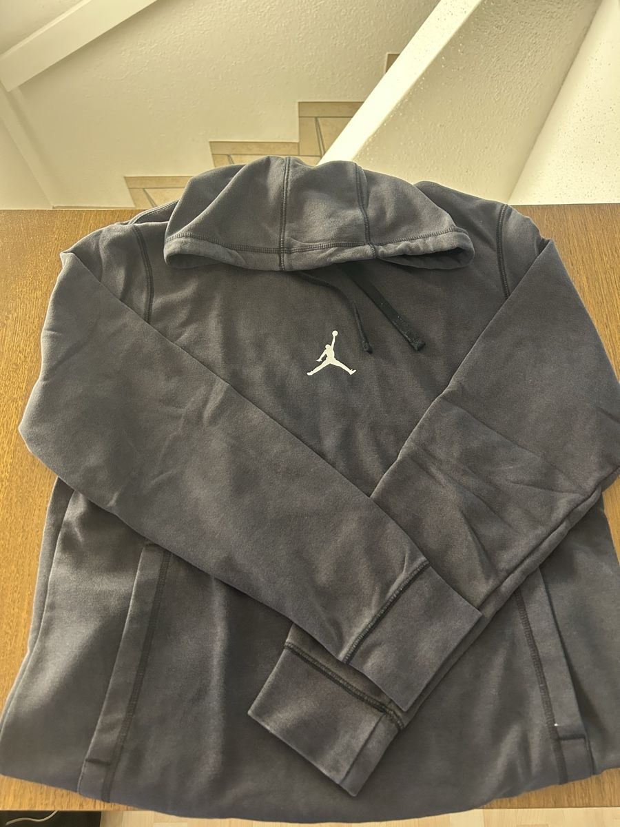 Jordan Pullover & Sweatshirts: Nike Jordan Pullover  – Gebraucht aus Zofingen von leli2001