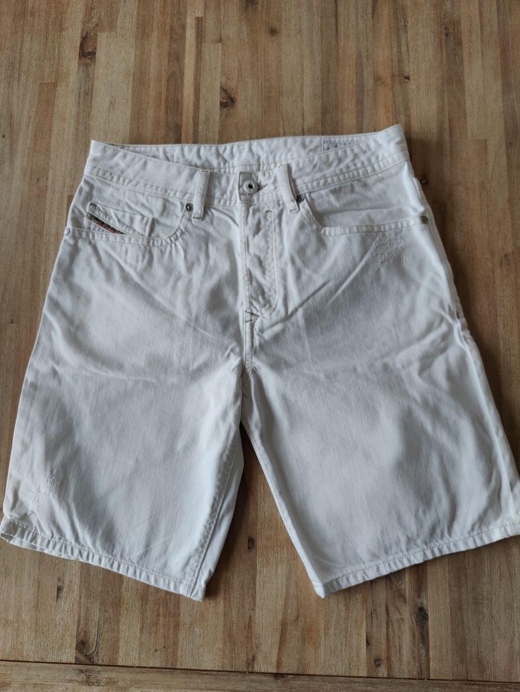 Diesel Pantaloni: Diesel Industry, Jeansshorts, Grösse 29 – Usato da Stettfurt venduto da gutzli_al