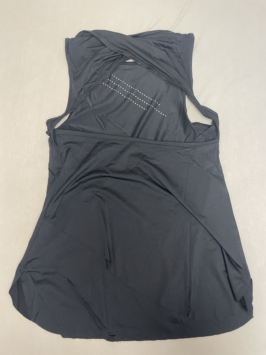 Gymshark Top: Gymshark Sporttop – Usato da Oberkirch LU venduto da lea_skv5 1