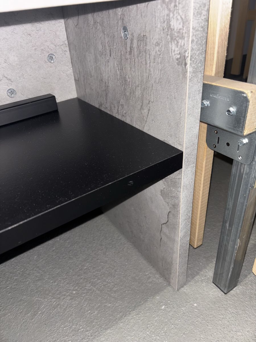Tavoli: Moderner Couchtisch Betonoptik mit Ablage – Usato da Tuggen venduto da mat_c9gc 3