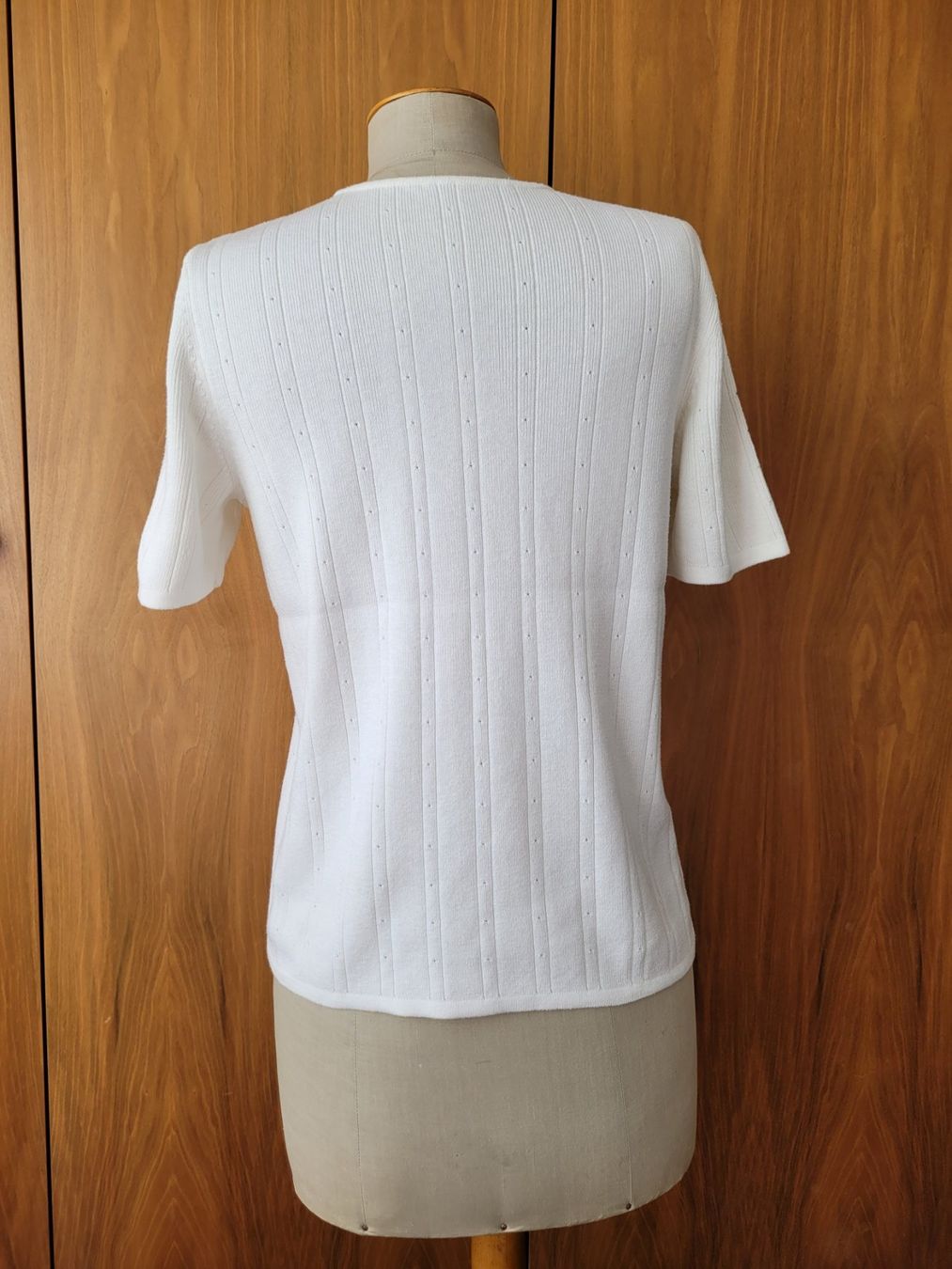 Maglioni & Felpe: weisser, kurzärmliger Pullover – Usato da Triesen venduto da stephanieschurti 2