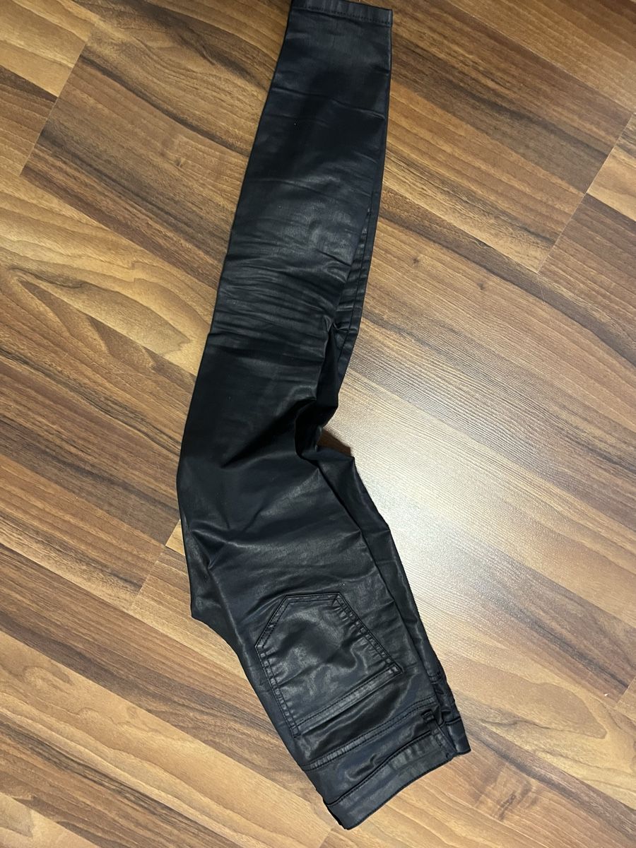 Hallhuber Hosen: Hose fake Leder – Gebraucht aus Dielsdorf von jes_9kx7 3