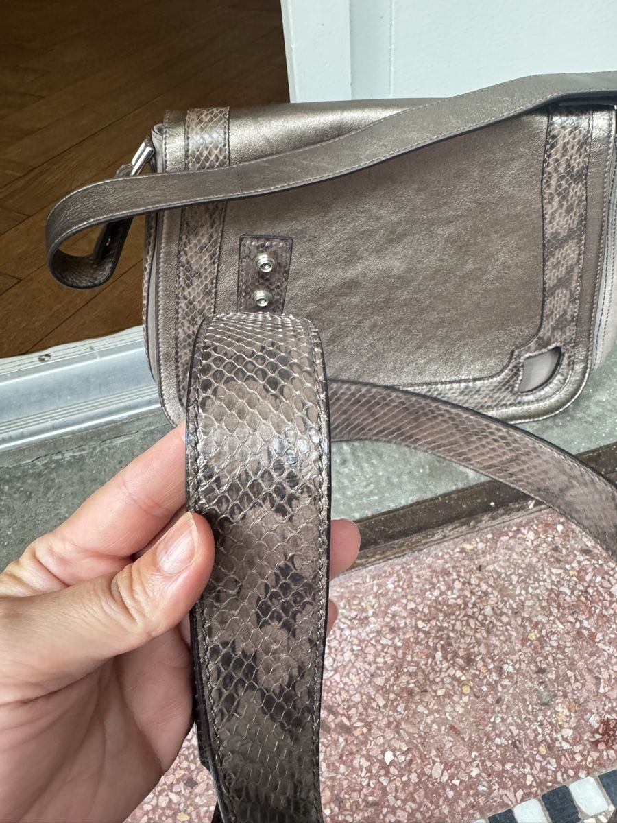 Cartier Borse da donna: Cartier Marcello Python Black Must Shoulder Bag – Usato da Basel venduto da che_mb77 2