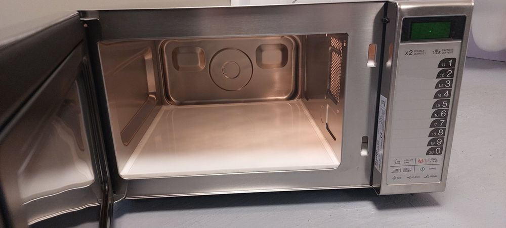 Sharp R-15AT Gastro Mikrowelle - 28L Profi-Mikrowelle Für Küche & Gewerbe