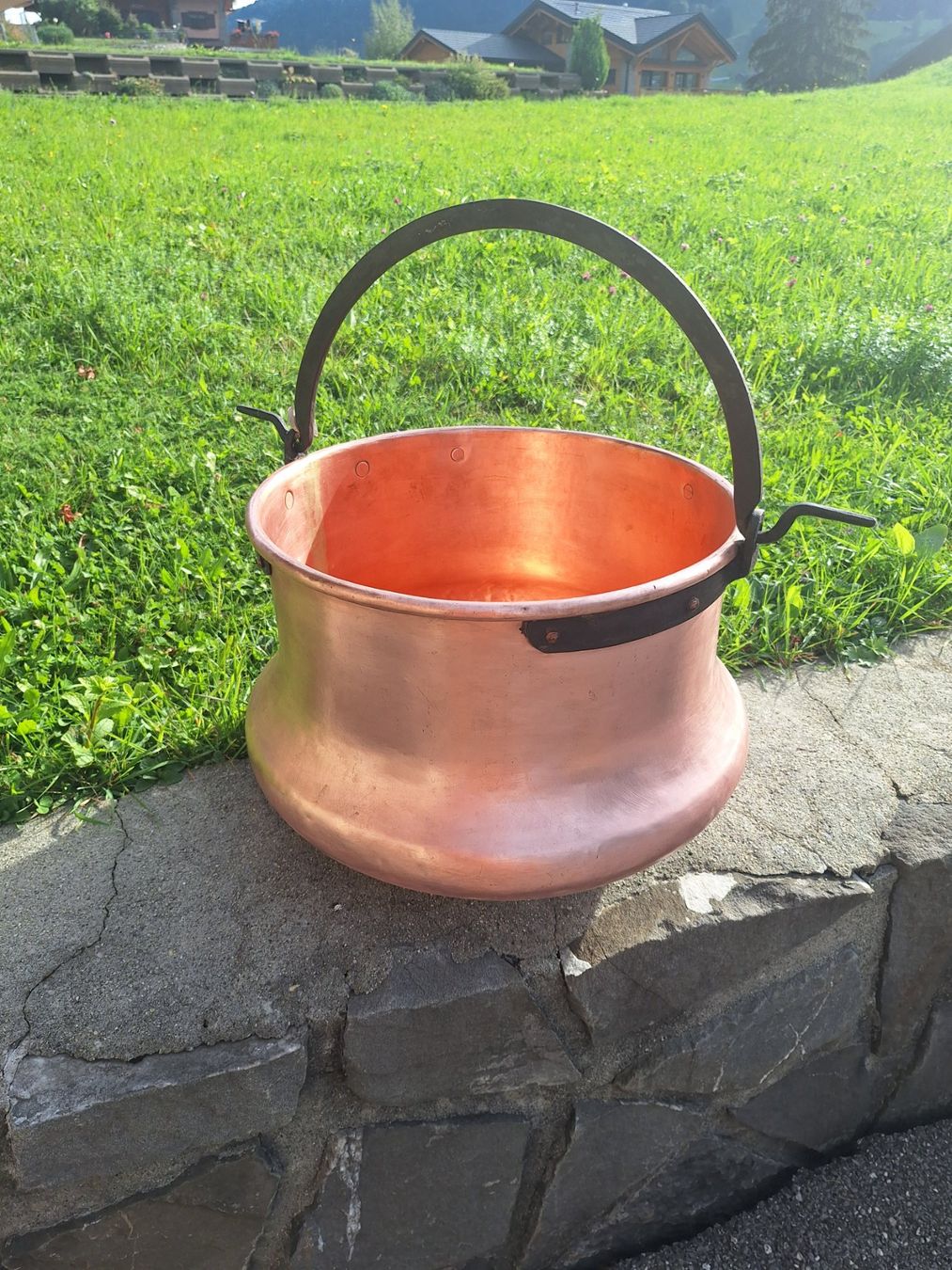 Casseroles: CHAUDRON Cuivre 35l. – D'occasion à Val-d'Illiez par illiez